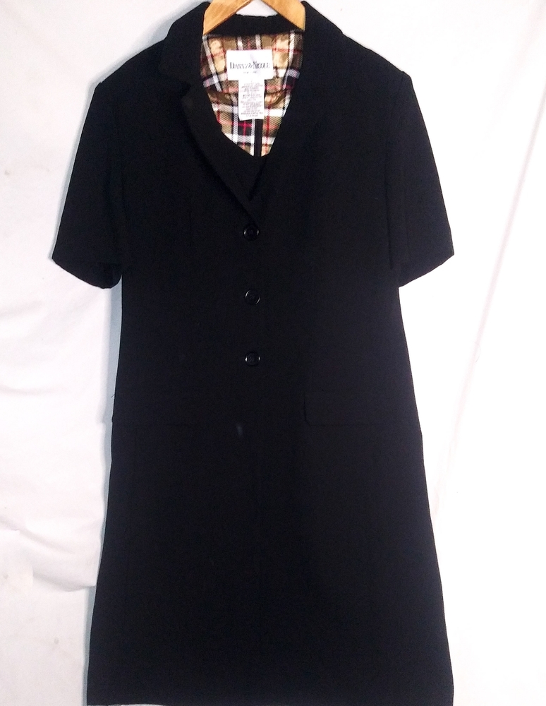 Danny & Nicole New York black dress & jack…
